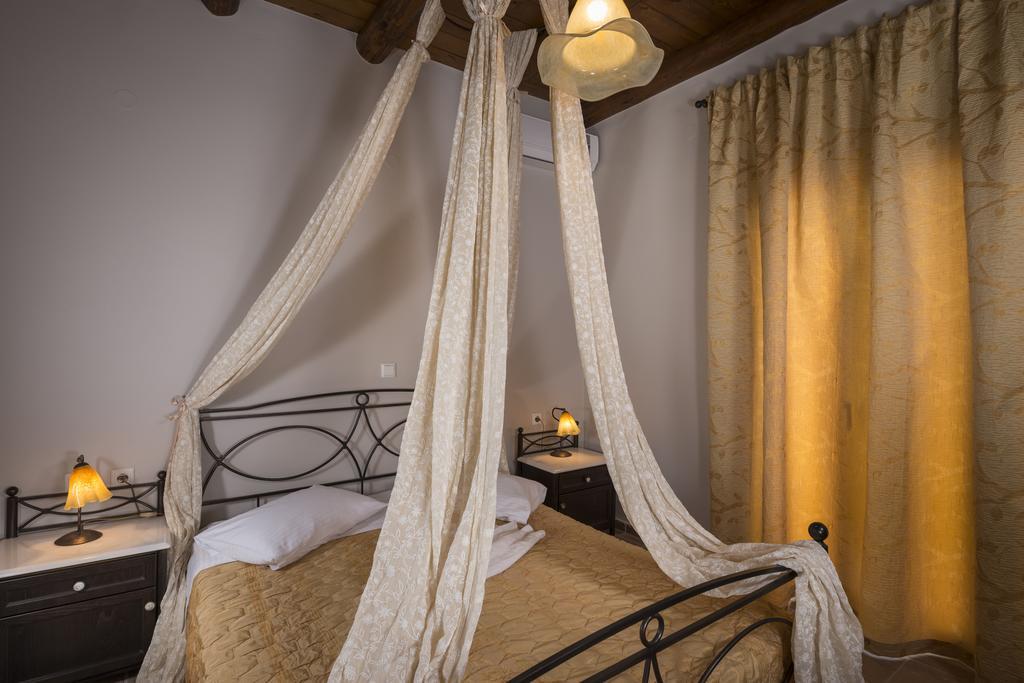 Athina Luxury Villas Xamoudhokhorion  エクステリア 写真