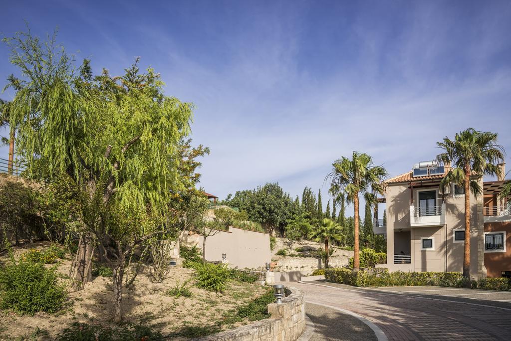 Athina Luxury Villas Xamoudhokhorion  エクステリア 写真