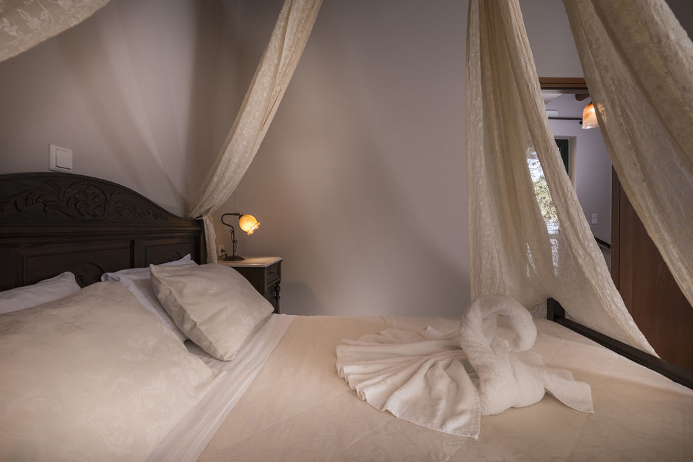 Athina Luxury Villas Xamoudhokhorion  エクステリア 写真